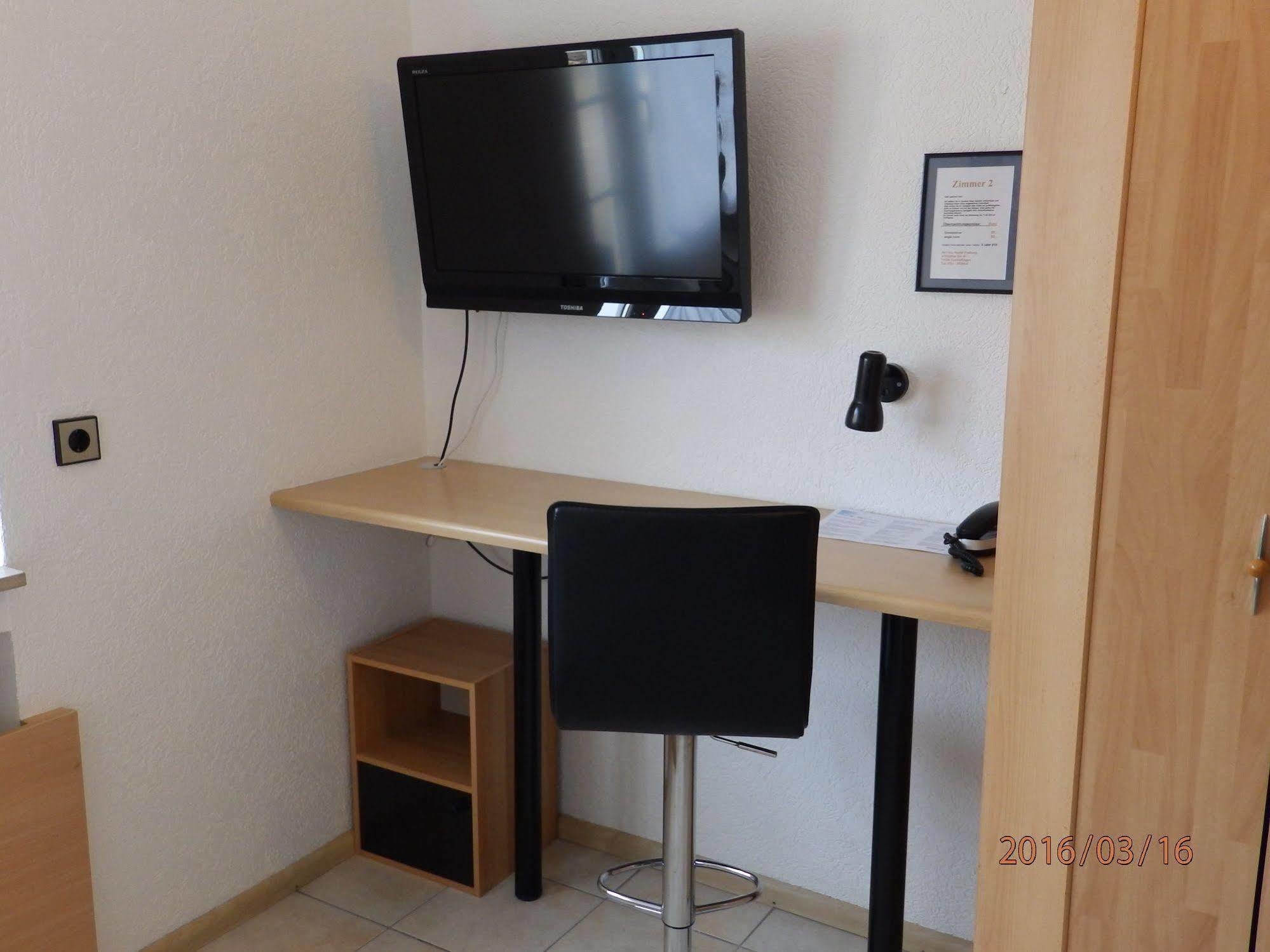 H41 Inn Hotel Garni Freiburg (Adults Only) غوندلفينجن المظهر الخارجي الصورة
