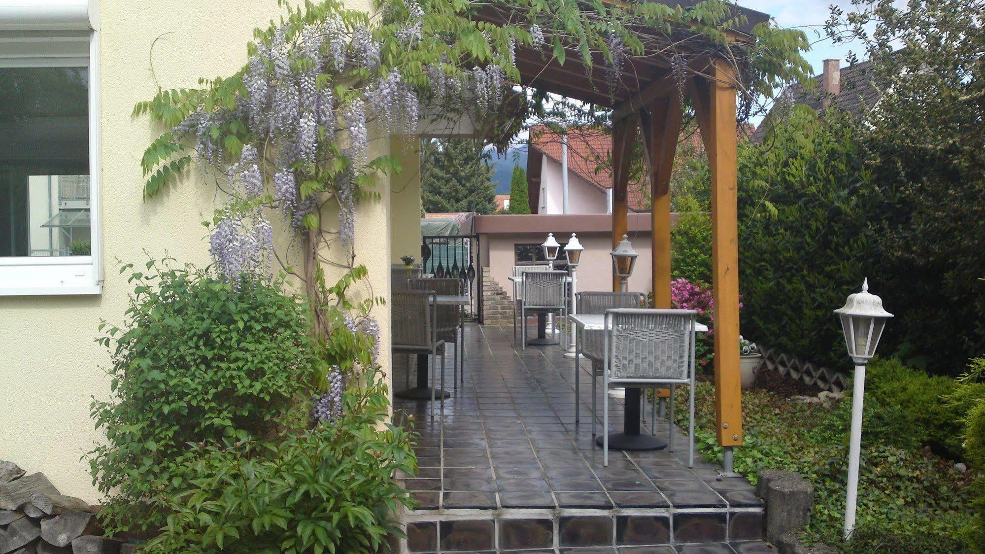 H41 Inn Hotel Garni Freiburg (Adults Only) غوندلفينجن المظهر الخارجي الصورة